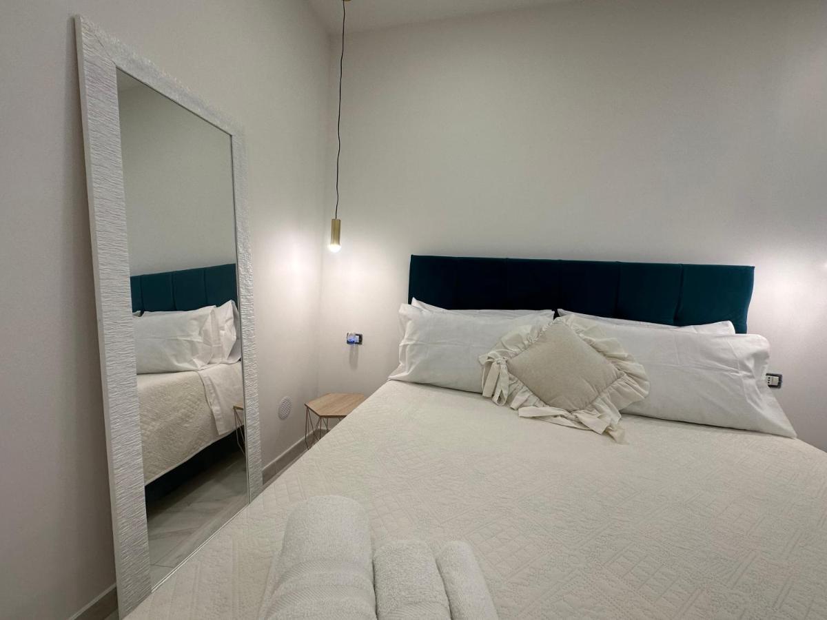 La Vie Est Belle Apartment *